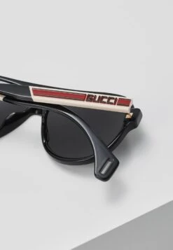 Gucci Sunglasses - Black/White/Grey -Zalando UK-Outlet 0198b387eb9748dead676bab52e66359