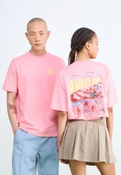 Adidas Originals GRAPHIC TEE UNISEX - Print T-shirt - Semi Pink Spark -Zalando UK-Outlet 05525264a4fb450d88e8a4be944fca63