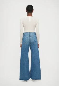 MOTHER THE LEMON TWIST SNEAK SNACKS - Relaxed Fit Jeans - Blue 9 MOTHER THE LEMON TWIST SNEAK SNACKS - Relaxed Fit Jeans - Blue -Zalando UK-Outlet 05d44bada80144c09004ea6d6dcfea62