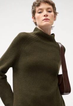 Marc O'Polo LONGSLEEVE STAND UP COLLAR - Jumper - Olive -Zalando UK-Outlet 06702e99d0804b68843389c6b451545e