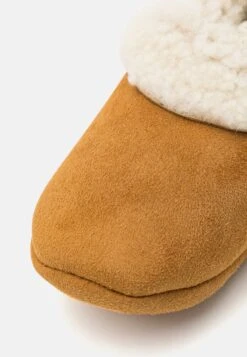 Unisex - Slippers - Cognac -Zalando UK-Outlet 0764f5d1e8d9446387bd71774d30f8f6