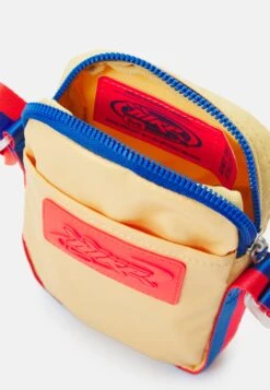 Nike Sportswear Heritage Crossbody Unisex - Phone Case - Celestial Gold/Bright Crimson -Zalando UK-Outlet 096cd4362e844f00a1eaa2ce3d019b85