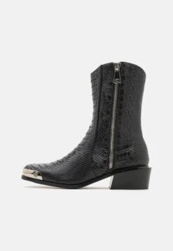 KOI FOOTWEAR Higher Outlaws - Lace-Up Ankle Boots - Black