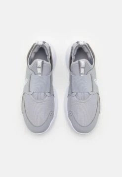 Nike Performance FLEX RUNNER 3 - Road Running Shoes - Wolf Grey/white -Zalando UK-Outlet 0aa84eb122ef4b0ea2c5698520894717