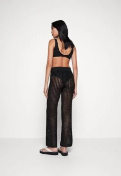 WEEKDAY Diana Trouser - Trousers - Black -Zalando UK-Outlet 0bbd4750bfe0439484173e97a2c3cd48