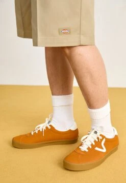 Vans SPORT LOW - Trainers - Black/white -Zalando UK-Outlet 0d904f8d9caa4aa78caa9714e54c9257