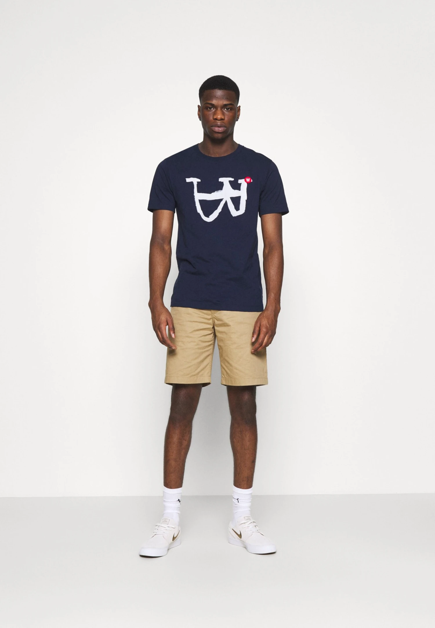 Wood Wood Jonathan Light - Shorts - Khaki 2 Wood Wood Jonathan Light - Shorts - Khaki - Image 2