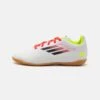 ADIDAS PERFORMANCE F50 CLUB IN UNISEX - Indoor Football Boots - Footwear White/core Black/solar Yellow