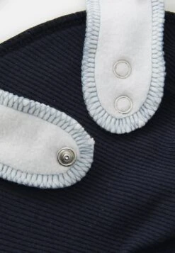 NAME IT NBMYASIMKILLO SCARF BIB UNISEX 3 PACK - Foulard - Cloud Dancer/packdusty/bluenavy Blazer -Zalando UK-Outlet 12b0bfd504c5430ca88a73ddf4c6a1c1