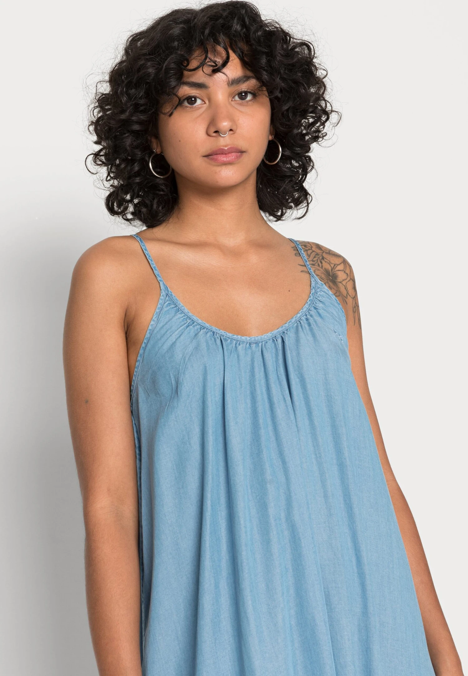 Lee High Summer Dress - Day Dress - Arctic Ice 5 Lee High Summer Dress - Day Dress - Arctic Ice - Image 5