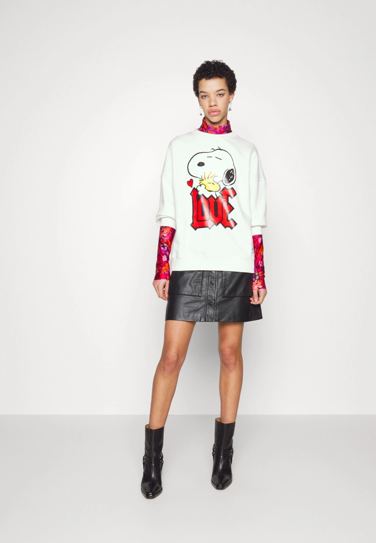 Sweatshirt - White 5 Sweatshirt - White - Image 5