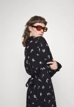 Selected Femme Slfwalda Midi Dress - Shirt Dress - Black -Zalando UK-Outlet 15311077d57c41aaa1e4df195f852fde