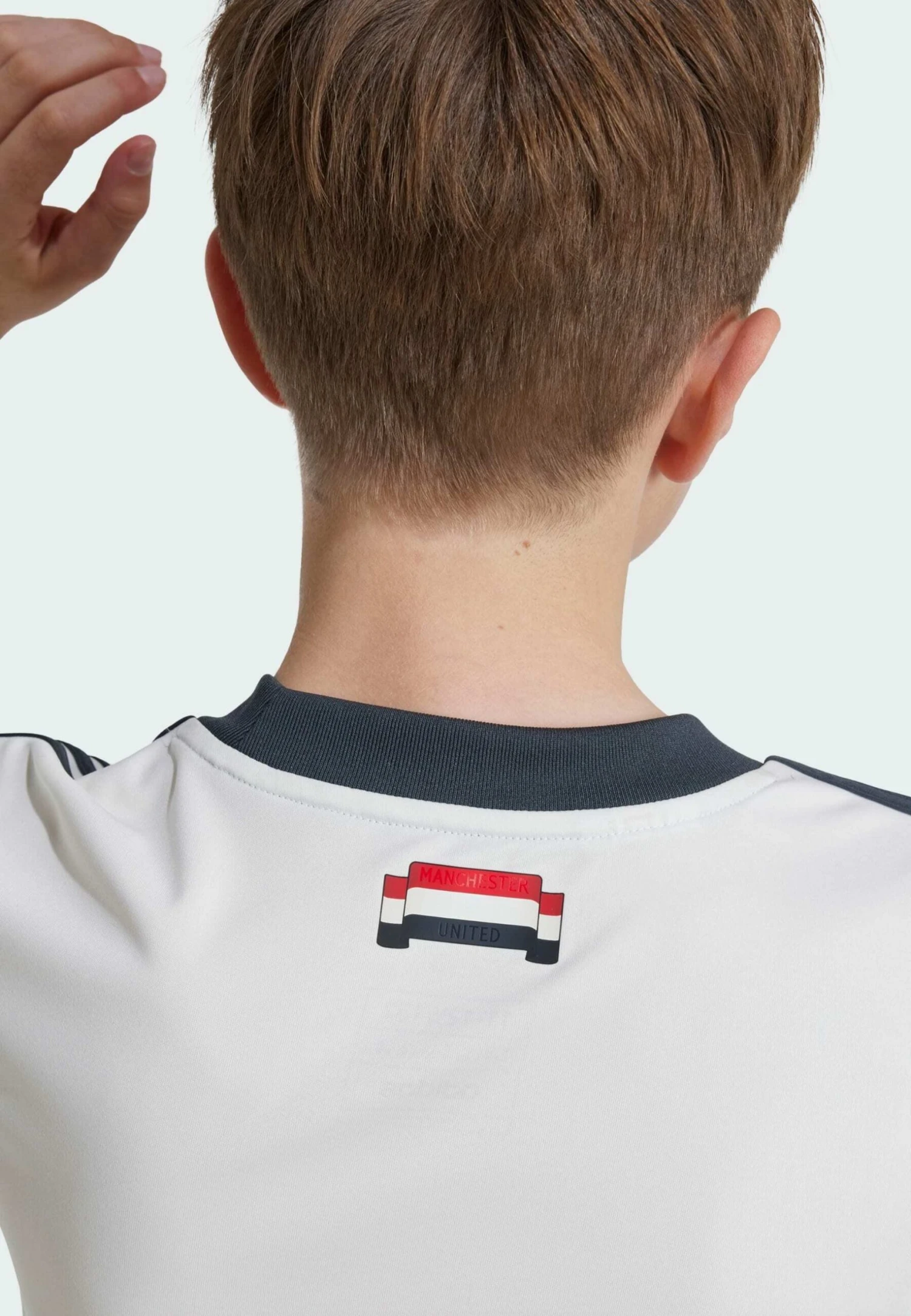 ADIDAS PERFORMANCE MANCHESTER UNITED 24/25 THIRD KIDS - Club Wear - Off White 4 ADIDAS PERFORMANCE MANCHESTER UNITED 24/25 THIRD KIDS - Club Wear - Off White - Image 4