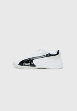 Puma V1PER GOALGETTER UNISEX - Trainers - Silver Coloured/for All Time Red -Zalando UK-Outlet 177ee43be49044adba651ff422a446ba