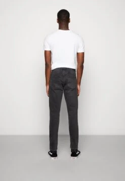 WEEKDAY Sunday - Slim Fit Jeans - Black -Zalando UK-Outlet 18099965ea854c80a2e9c4a9baee9f94