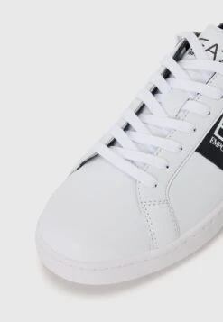 EA7 Emporio Armani UNISEX - Trainers - White/black -Zalando UK-Outlet 1a5cfc3ecf824b4386ddad4ee7c5f257