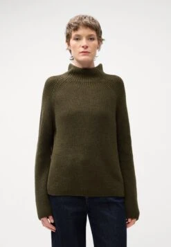 Marc O'Polo LONGSLEEVE STAND UP COLLAR - Jumper - Olive -Zalando UK-Outlet 1a83bc5d148d4525861c08245163a0de