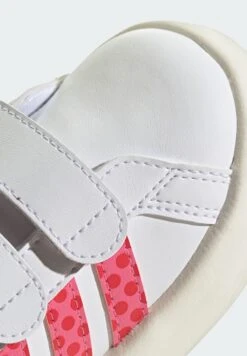 ADIDAS PERFORMANCE GRAND COURT MINNIE CF I - Trail Running Shoes - Ftwr White Pink Fusion Pure Ruby -Zalando UK-Outlet 1ac4bfc107c3482eb07fe1cbcf48531d