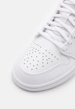 Air Jordan 1 - Trainers - White/Hyper Crimson/Light Bone/Vintage Lichen -Zalando UK-Outlet 1b48671e37fc4c5f979473196bd06fa4