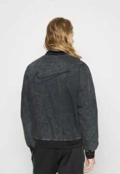 Nike Sportswear Club - Bomber Jacket - Black/White -Zalando UK-Outlet 1c3dceb3f2734317afe277e7176ed6eb