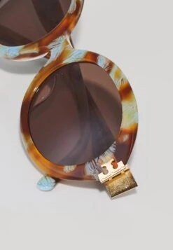 Tory Burch Sunglasses - Blue Honey -Zalando UK-Outlet 1d7d9181fb964e57a69edb4c460bdecc