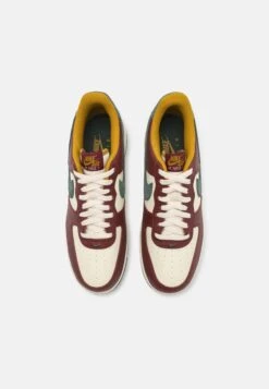 Nike Sportswear AIR FORCE 1 ’07 LV8 - Trainers - Coconut Milk/vintage Green/dark Team Red/bronzine -Zalando UK-Outlet 1f47cd148b6d4ce3adbd9988a87fc108