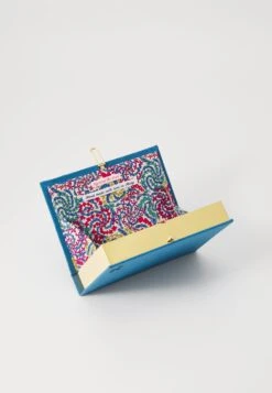 BOOK FEMME À L'OMBRELLE MONET - Clutch - Lavande Pierre -Zalando UK-Outlet 1f666bb0045142168b18c9412711dfda