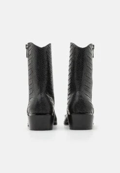 KOI FOOTWEAR Higher Outlaws - Lace-Up Ankle Boots - Black -Zalando UK-Outlet 1f7c20132edf4383bc302b93384b20bb