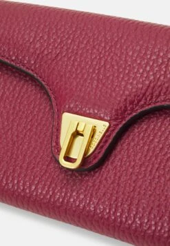 Coccinelle Beat Soft - Wallet - Garnet Red -Zalando UK-Outlet 1fc6f3402161413da7cd0f595d557c82