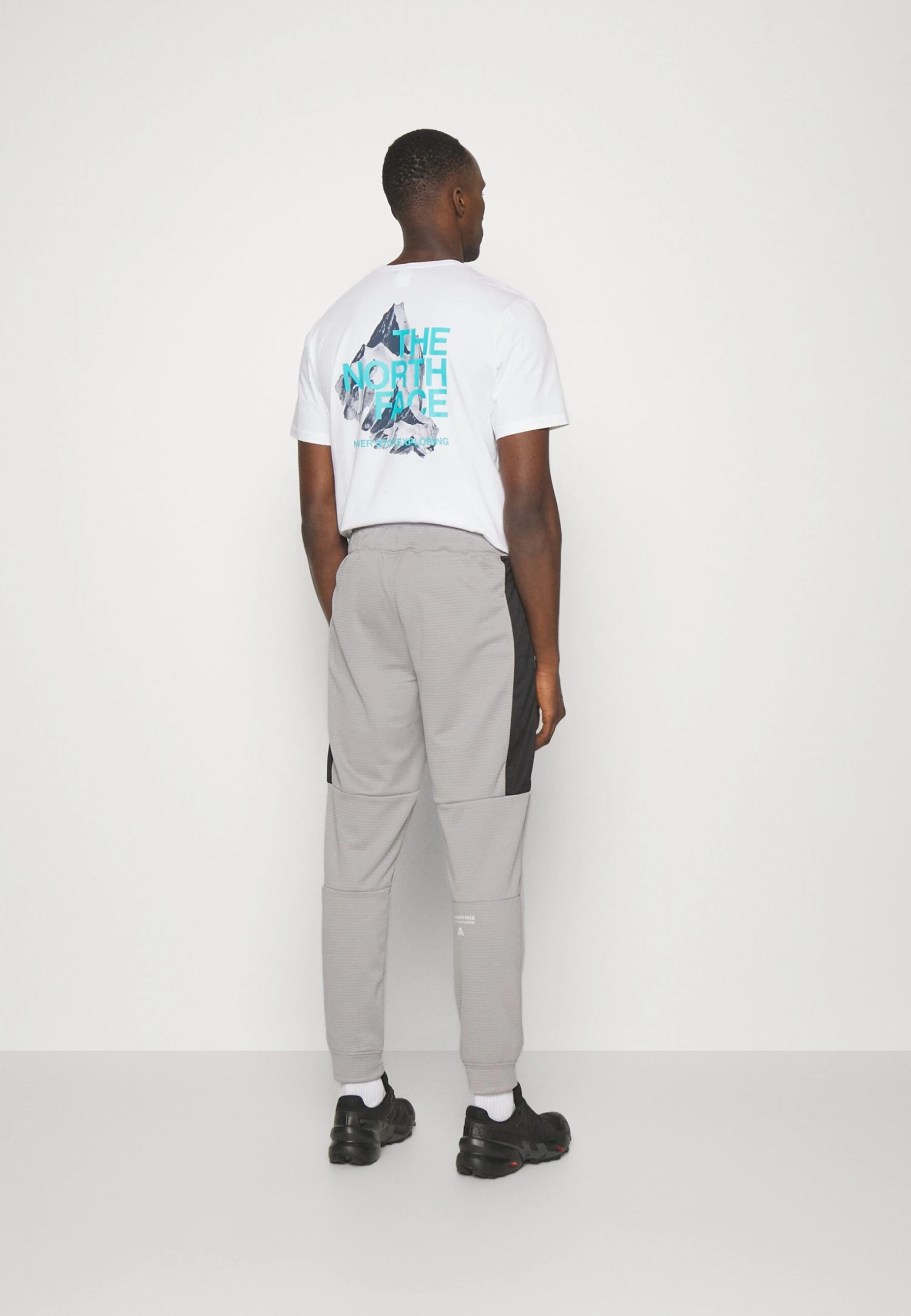 The North Face Pant - Tracksuit Bottoms - Meld Grey/Black 3 The North Face Pant - Tracksuit Bottoms - Meld Grey/Black - Image 3