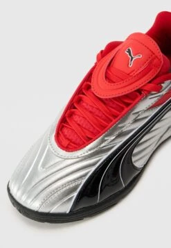 Puma V1PER GOALGETTER UNISEX - Trainers - Silver Coloured/for All Time Red -Zalando UK-Outlet 236b7c4eeb234822a4619a98578d36ae