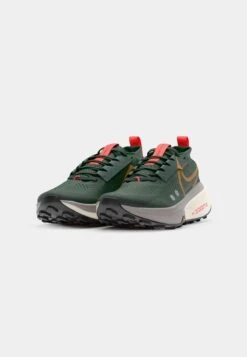 Nike Performance ZOOMX ZEGAMA 2 - Trail Running Shoes - Fir/desert Ochre/clay Green/college Grey/sail/bright Crimson -Zalando UK-Outlet 23f806808fd4459c872838b4f8a5aeb3