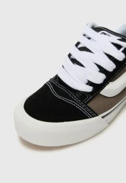 Vans KNU SKOOL UNISEX - Skate Shoes - Tone Black/bungee -Zalando UK-Outlet 25aae0e7b03e4a8580d94a2b4cb9b586