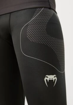 Venum NEXUS SPATS - Leggings - Black/silver-coloured -Zalando UK-Outlet 25f0cfd4b74d40048cfe6b00eb6d82f2