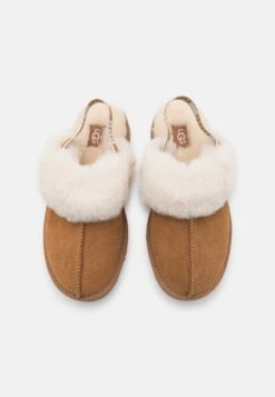 Ugg FUNKETTE UNISEX - Clogs - Chestnut 10 Ugg FUNKETTE UNISEX - Clogs - Chestnut -Zalando UK-Outlet 271c3bb499ab4e8891a2e43455597df9