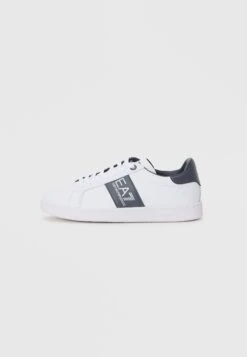 EA7 Emporio Armani UNISEX - Trainers - White/black -Zalando UK-Outlet 285ded7e4b8c429496dd22ac9191673d