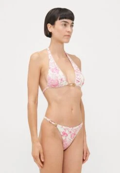 Versace SWIM THONG RENEWSTYLE LIGHT UNDERWATER BAROCCO ALL OVER SAFETY PIN - Bikini Bottoms - Eggshell/dragonfruit -Zalando UK-Outlet 2a4a8e3b3acc41b5b1e580eb07016cd1