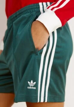 Adidas Originals FIREBIRD - Tracksuit Bottoms - Mineral Green White -Zalando UK-Outlet 2a7946c219424bdf952b995f564131f1