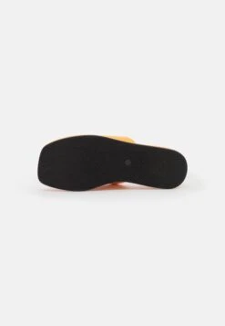Monki Heeled Mules - Orange 10 Monki Heeled Mules - Orange -Zalando UK-Outlet 2b264d1cabac4eceae4aaf5ea0e07ab3