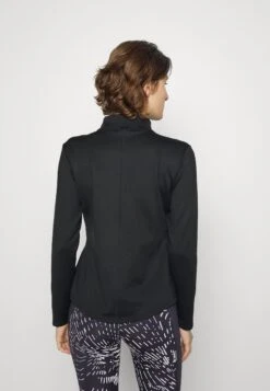 Nike Performance One- Fleece Jumper - Black/White -Zalando UK-Outlet 2ccf1d03a6e24358ac35e3cc0867e8e3