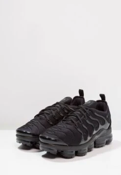 Nike Sportswear Air Vapormax Plus - Trainers - Black/Dark Grey -Zalando UK-Outlet 2d320cd5fc314c3da5bb56c98d51bd03