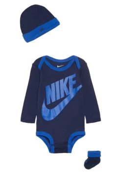 Nike Sportswear Futura Logo Baby Set - Beanie - Midnight Navy -Zalando UK-Outlet 312223b7090640a7828ecfdd882ffc6e
