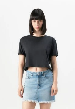 American Vintage APOLY - Basic T-shirt - Black -Zalando UK-Outlet 3211039864d74eaf989c99b2d5520eab