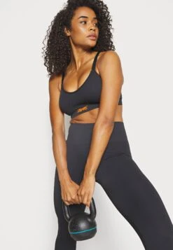 Reebok® X Victoria Beckham Li Seamless Bra - Light Support Sports Bra - Black -Zalando UK-Outlet 34dda8d0ca6349ba85360824b10f8293
