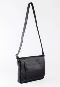 KESWICK LARGE MESSENGER BAG - Cross Body Bag - Black -Zalando UK-Outlet 34e5ac7bd39240e28efabf9302d1c29b