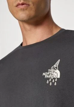 The North Face POWDER DAYS RELAXED TEE GRAPHIC UNISEX - Print T-shirt - Asphalt Grey -Zalando UK-Outlet 35c1ddf7e70642669154f385dba2605e