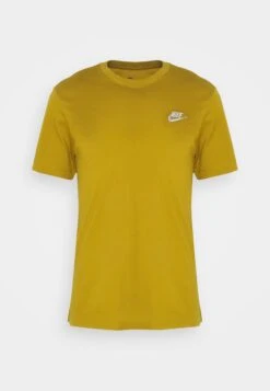 Nike Sportswear CLUB TEE - Basic T-shirt - Dark Team Red/gold-coloured -Zalando UK-Outlet 36b12c8b031b4407843a45cbcb951be2
