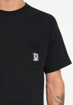 HUF MEGABLAST POCKET TEE UNISEX - Basic T-shirt - Black -Zalando UK-Outlet 39bce3a2d68141dca9d364304ff6f0d5