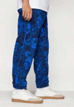 Lacoste Tracksuit Bottoms - Globe/navy Blue Lazuli -Zalando UK-Outlet 3a1826d1067942eea4915e9037ac55df