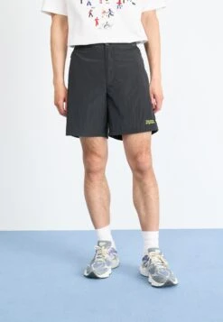RUNNING - Shorts - Black